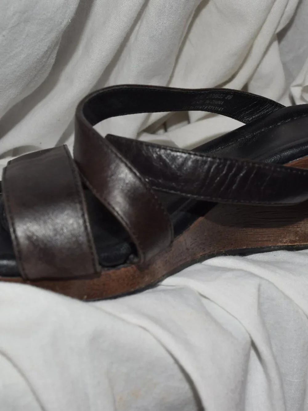 Cole Haan  Womens  Wedge  Sandals, Nike Air Dark Brown Leather Toe Loop, Size 8B